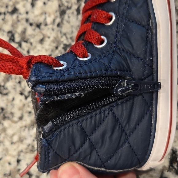 CONVERSE CHUCK TAYLOR SIDE ZIP QUILTED HI-TOP SNEAKERS. SZ 7 - Picture 7 of 9
